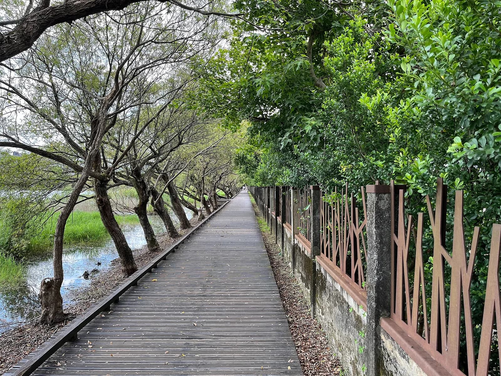 Ảnh thực tế 羅東林業文化園區：Đường vòng hồ và Hành lang Thời gian