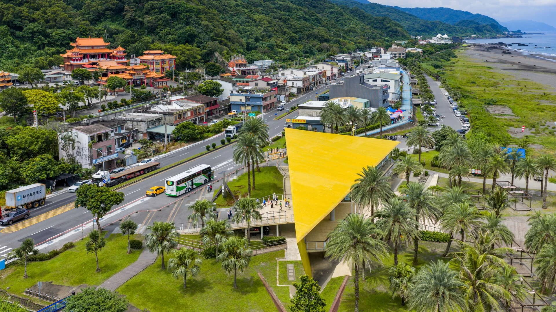 Wai'ao Visitor Center और Highway 2 हवाई दृश्य