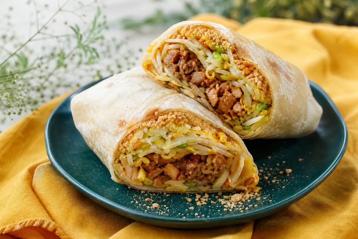 Zhengji Runbing · 宜蘭鄭記潤餅 — signature runbing wrap — eetillustratie