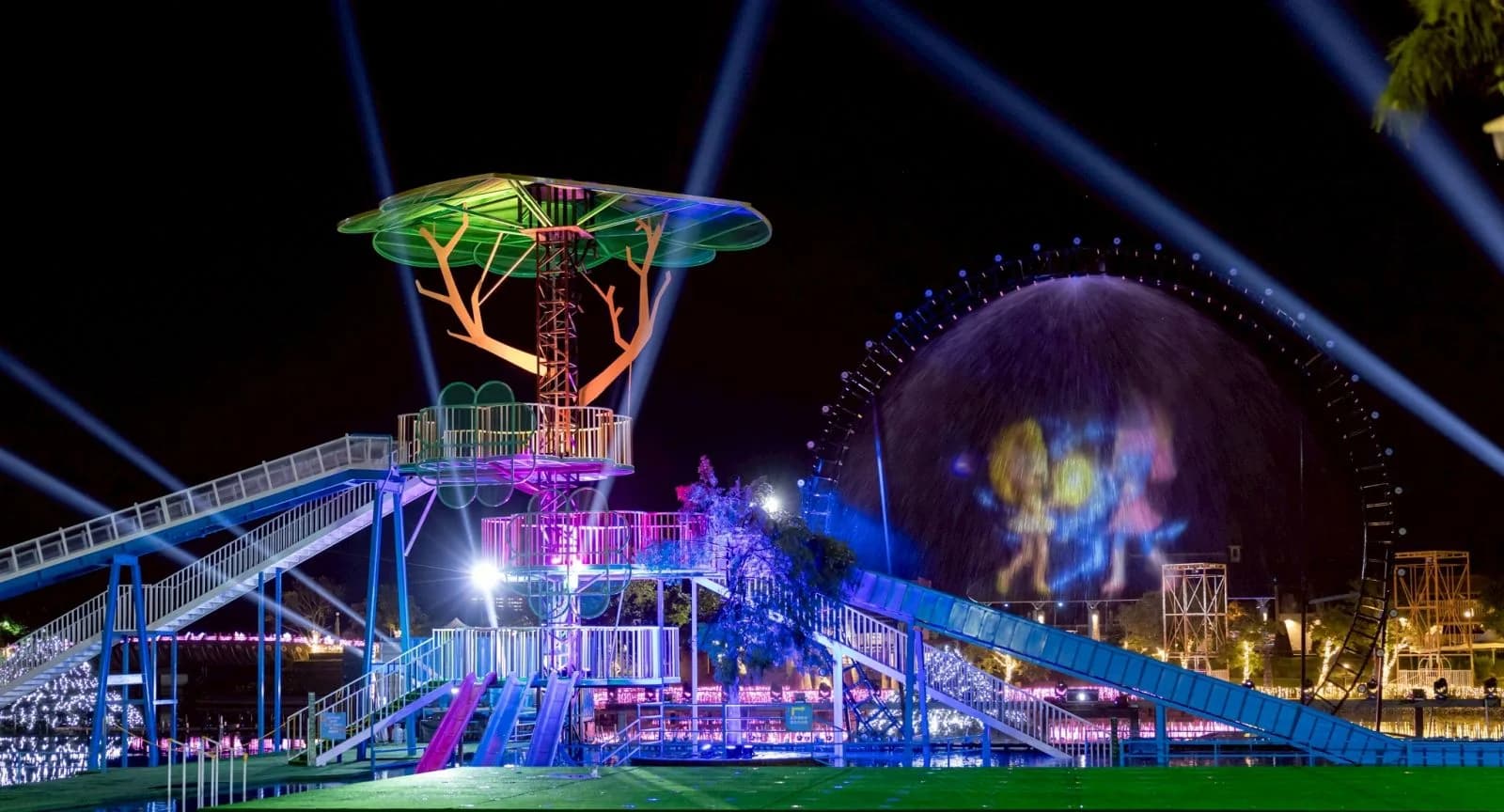 Enchanted Light Show (魔幻光影秀)